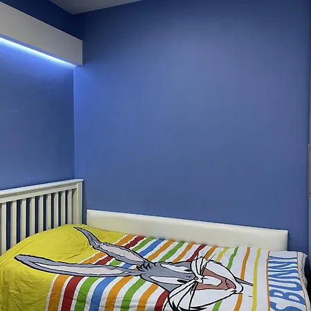 Cozy Family In Nyaraló Tirana