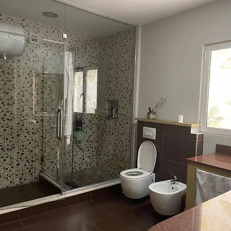 Vakantiehuis Cozy Family In Tirana
